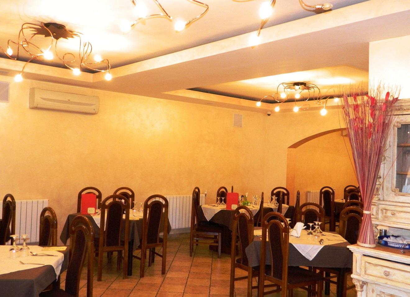 טימישוארה Hotel Adriatico מראה חיצוני תמונה